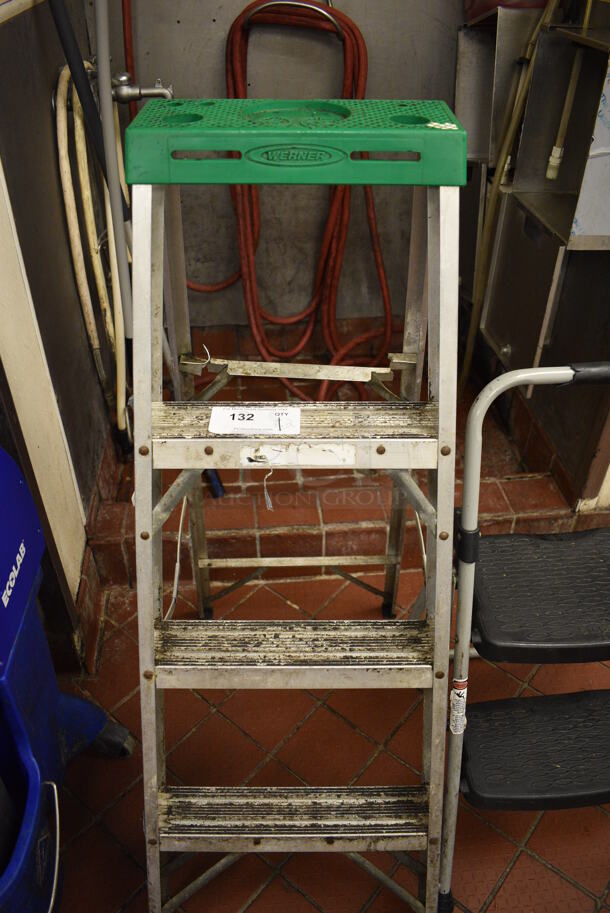 2 Metal Ladders. 4', 3'. 2 Times Your Bid! - Image 2 of 3