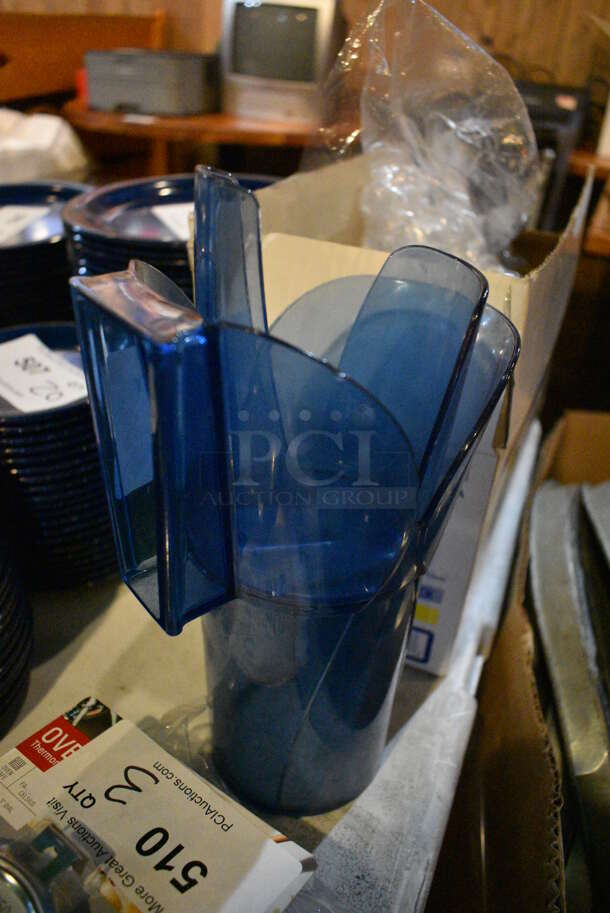 Blue Poly Ice Scoop in Holder. 4x6x11