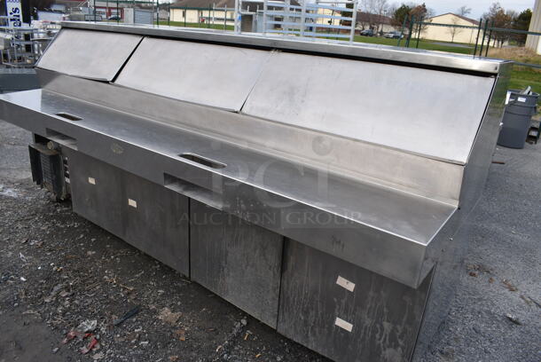 WOW! 2009 Randell Model PH120E3 Stainless Steel Commercial Prep Table Bain Marie Mega Top w/ 3 Lids and 4 Doors. 115 Volts, 1 Phase. 120x40x54.5. Tested and Does Not Power On - Image 3 of 10