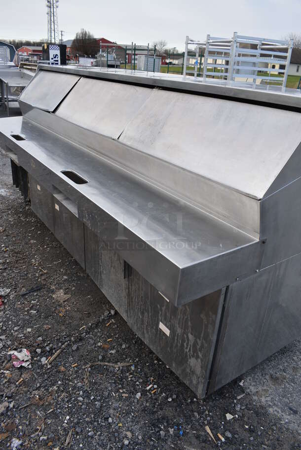 WOW! 2009 Randell Model PH120E3 Stainless Steel Commercial Prep Table Bain Marie Mega Top w/ 3 Lids and 4 Doors. 115 Volts, 1 Phase. 120x40x54.5. Tested and Does Not Power On - Image 4 of 10