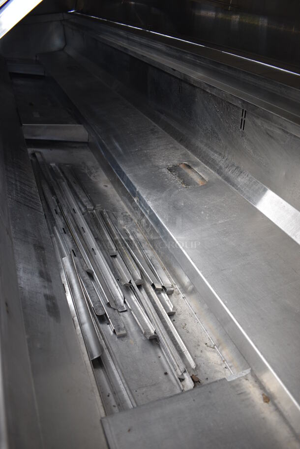 WOW! 2009 Randell Model PH120E3 Stainless Steel Commercial Prep Table Bain Marie Mega Top w/ 3 Lids and 4 Doors. 115 Volts, 1 Phase. 120x40x54.5. Tested and Does Not Power On - Image 6 of 10