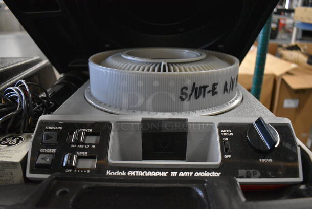 2 Kodak Ektagraphic III AMT Projectors In Hard Case. 15x17x7. 2 Times Your Bid! - Image 3 of 5