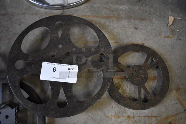 Metal Wall Mount Film Decoration. 33x2x19 - Image 3 of 4