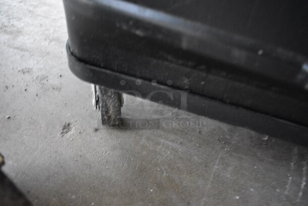 Black Poly Bin on Commercial Casters. 21x16x38 - Image 4 of 4