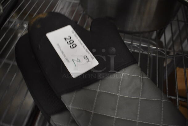 2 Oven Mitts. 7x16. 2 Times Your Bid! - Image 2 of 2