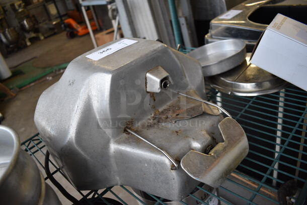 Metal Commercial Countertop Donut Pastry Filler Base. 15x16x9. Tested and Working! - Image 4 of 5