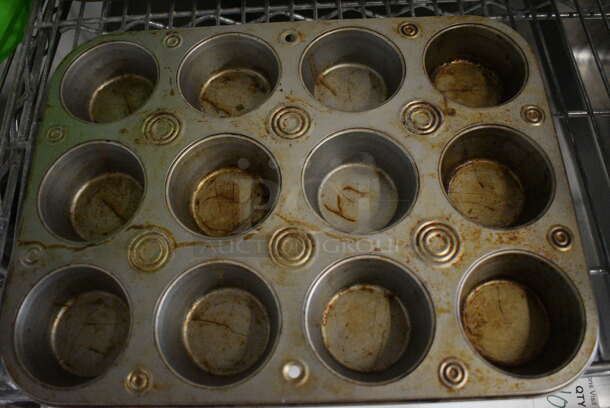 2 Metal Muffin Baking Pans. 10.5x14x1.5, 7x10.5x1.5. 2 Times Your Bid! - Image 3 of 3