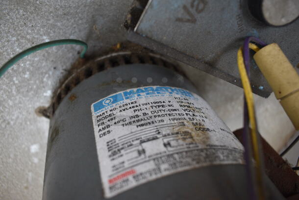 Metal Commercial Rooftop Mushroom Exhaust Fan. 115 Volts, 1 Phase. 36x36x32 - Image 7 of 7