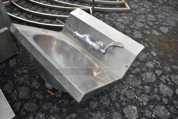 Stainless Steel Commercial Single Bay Wall Mount Sink w/ Handles. 18.5x15x18 - Image 2 of 3