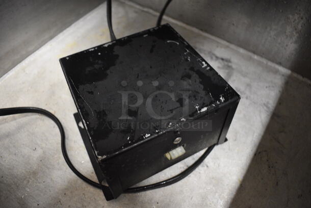 NICE! McCann's Model 16-1321 Stainless Steel Commercial 6 Flavor Carbonated Beverage Machine on Stainless Steel Ice Bin. 25x25x56 - Image 4 of 8