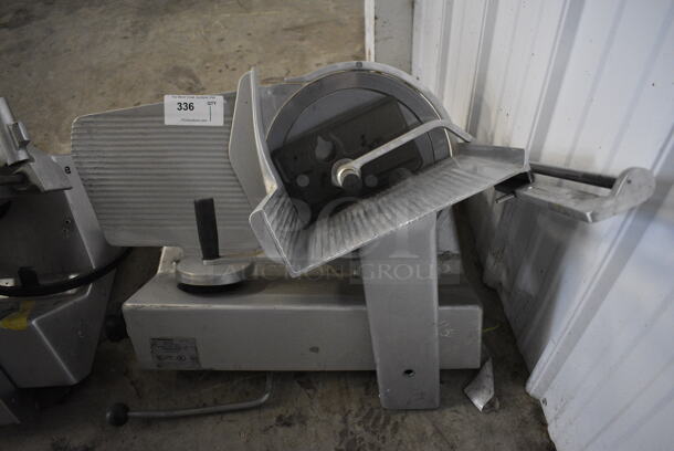 Bizerba Model SE 12 US Stainless Steel Commercial Countertop Meat Slicer. 120 Volts, 1 Phase. 28x24x24. Tested and Working!