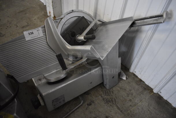 Bizerba Model SE 12 US Stainless Steel Commercial Countertop Meat Slicer. 120 Volts, 1 Phase. 28x24x24. Tested and Working! - Image 2 of 5
