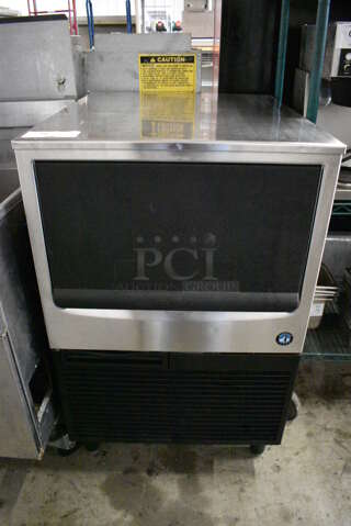GREAT! Hoshizaki Model KM-151BAH Stainless Steel Commercial Air Cooled Self Contained Ice Machine. 115 Volts, 1 Phase. 24x28x39.5