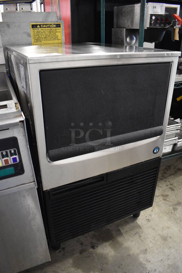 GREAT! Hoshizaki Model KM-151BAH Stainless Steel Commercial Air Cooled Self Contained Ice Machine. 115 Volts, 1 Phase. 24x28x39.5 - Image 3 of 7