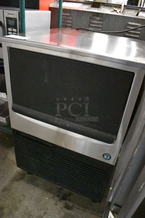 GREAT! Hoshizaki Model KM-101BAH Stainless Steel Commercial Air Cooled Self Contained Ice Machine. 115 Volts, 1 Phase. 24x28x39.5 - Image 3 of 7