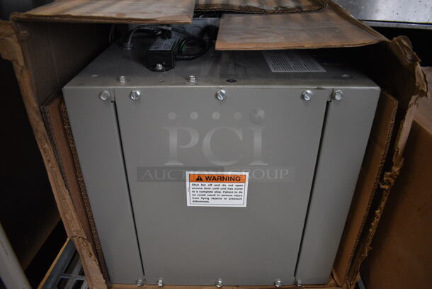 BRAND NEW IN BOX! Greenheck Model SQ-95-VS-6-X Metal Commercial Centrifugal Inline Fan. 17x15x15