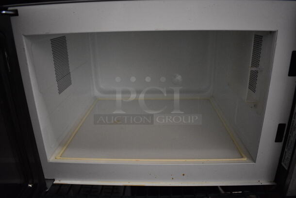 NICE! Panasonic Stainless Steel Countertop Microwave Oven. 20x15x12 - Image 4 of 5