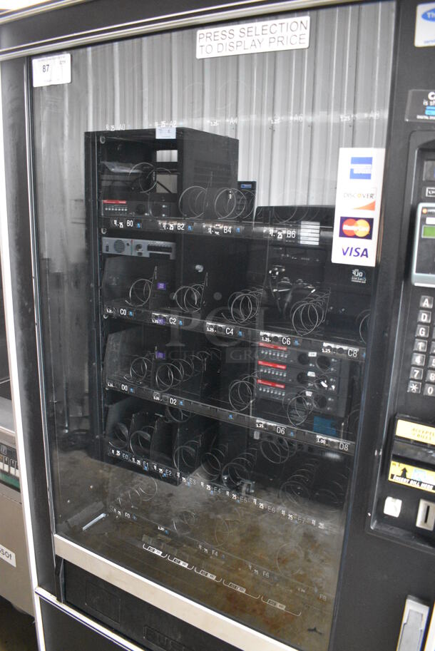 NICE! Crane Model 167 Metal Commercial Snack Vending Machine w/ Cash and Coin Acceptor. 115 Volts, 1 Phase. 37x36x72. Tested and Working! - Image 3 of 6