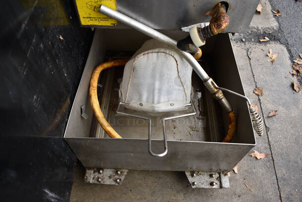 NICE! Dean Model UMF90U80 Stainless Steel Commercial Portable Oil Filtration System on Commercial Casters. 110-120 Volts, 1 Phase. 18x24x24 - Image 3 of 5