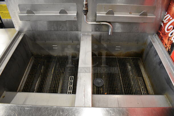 BEAUTIFUL! 2015 Henny Penny Model OFG-342 Stainless Steel Commercial Floor Style Natural Gas Powered 2 Bay Deep Fat Fryer on Commercial Casters. 240,000 BTU. 44x37x47 - Image 4 of 7