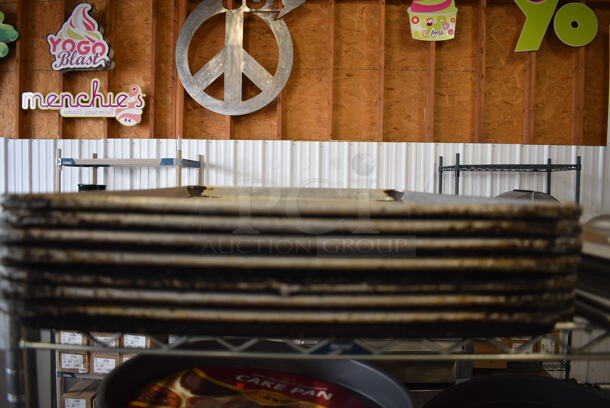 7 Metal Full Size Baking Pans. 18x26x1. 7 Times Your Bid! - Image 2 of 3