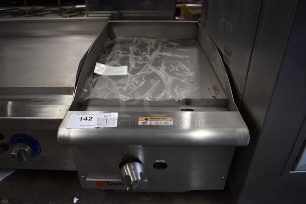 BRAND NEW SCRATCH AND DENT! Cecilware Pro Stainless Steel Commercial Countertop Gas Powered Flat Top Griddle. 15x29x15.5