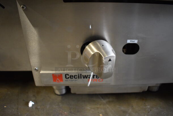 BRAND NEW SCRATCH AND DENT! Cecilware Pro Stainless Steel Commercial Countertop Gas Powered Flat Top Griddle. 15x29x15.5 - Image 3 of 6