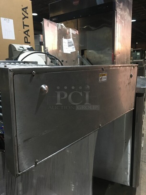 APW Wyott Heavy Duty Commercial Hot Dog Roller Machine! Model HRS75ST Serial 817961705208! 208/240V 1 Phase! - Image 2 of 8