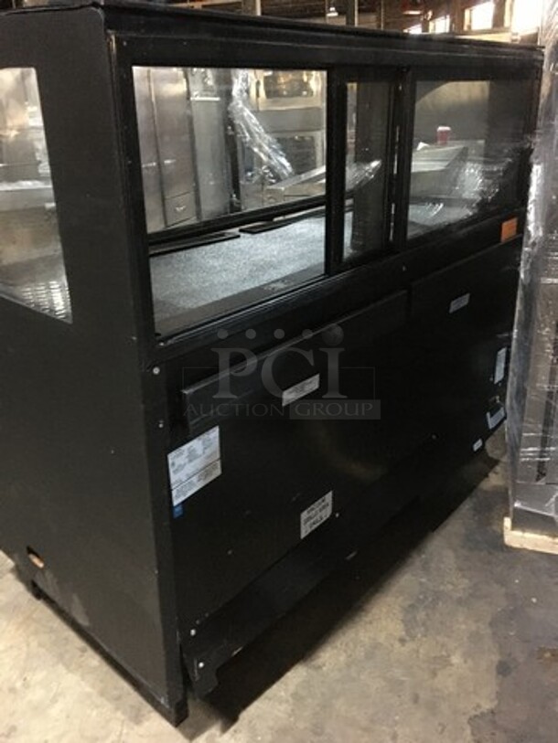 Structural Concepts Starbucks Edition Refrigerated Open Grab-N-Go Case! With Curved Top Bakery Display Merchandiser! Model SB57663923A Serial 885044BQ246069! 220V 1 Phase! - Image 4 of 10