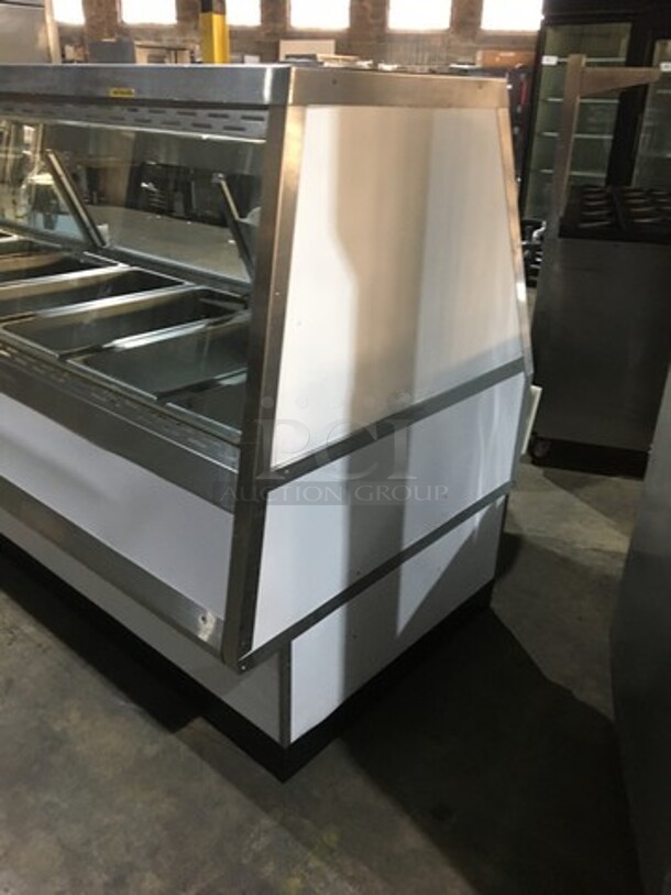Nice! Federal Electric Powered 5 Well Hot Food Display Case Merchandiser! Each Well Controlled Individually! Full Enclosed With Back Access Doors! With Serving Board! Model 6DH Serial 855912! 110/220V 1 Phase!  - Image 2 of 12