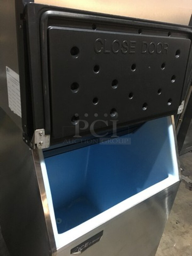 Nice! Ice-O-Matic Commercial 1000Lbs Ice Machine! One Ice-O-Matic Ice Bin! Model ICE1006HW6 Serial 15071280011677! 208/230V 1 Phase! On Legs! 2 X Your Bid Makes One Unit!  - Image 6 of 9