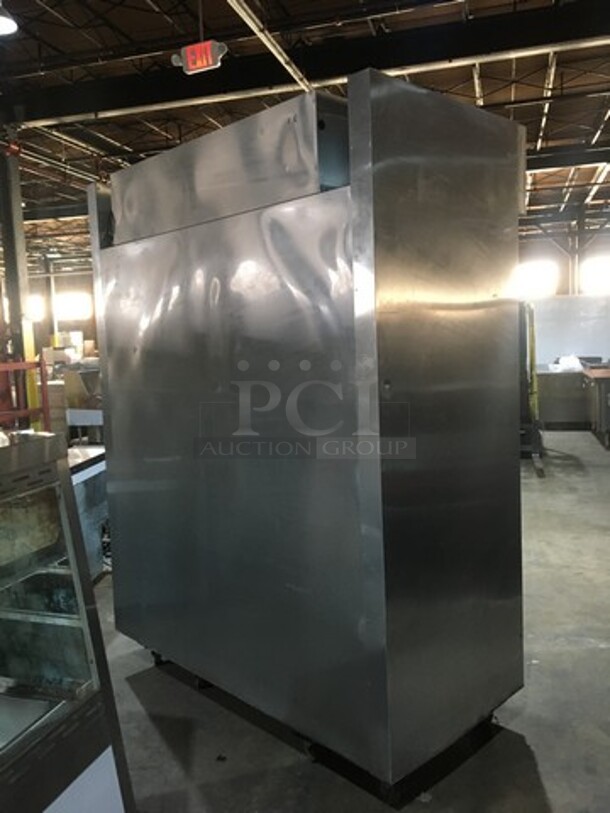 Amazing! True Heavy Duty Commercial 2 Door Roll In Rack FREEZER Dough Retarder! With Ramps! Model TG2FRI-2S Serial 7309816! All S.S.! 115/208/230V 1 Phase!  - Image 3 of 10