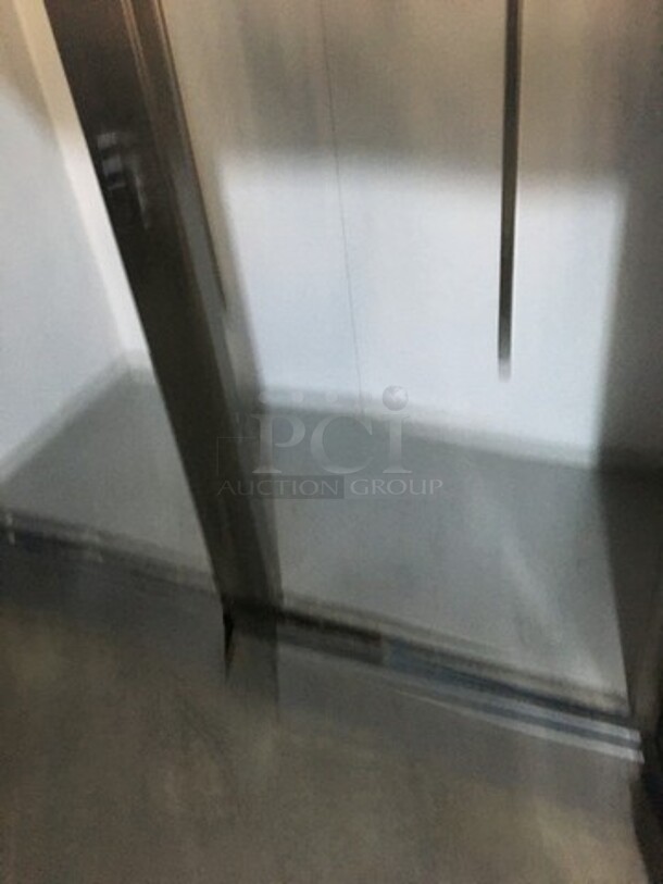 Amazing! True Heavy Duty Commercial 2 Door Roll In Rack FREEZER Dough Retarder! With Ramps! Model TG2FRI-2S Serial 7309816! All S.S.! 115/208/230V 1 Phase!  - Image 6 of 10