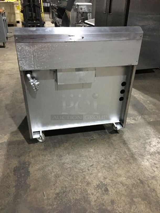 Nice! Jade Range Heavy Duty Commercial Natural Gas Powered WIDE BODY 4 Burner Range! With Full Size Oven Underneath! All S.S.!  On Commercial Casters!  - Image 4 of 11