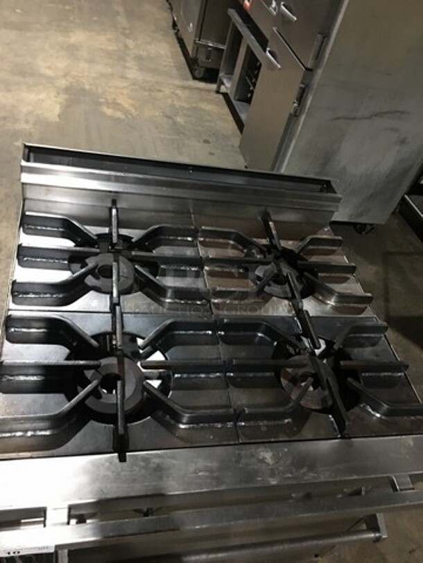 Nice! Jade Range Heavy Duty Commercial Natural Gas Powered WIDE BODY 4 Burner Range! With Full Size Oven Underneath! All S.S.!  On Commercial Casters!  - Image 5 of 11