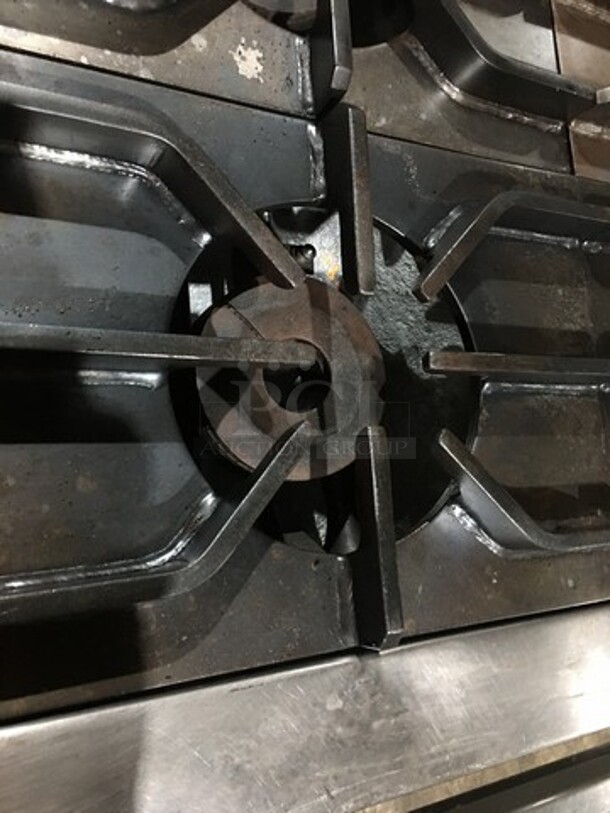 Nice! Jade Range Heavy Duty Commercial Natural Gas Powered WIDE BODY 4 Burner Range! With Full Size Oven Underneath! All S.S.!  On Commercial Casters!  - Image 6 of 11