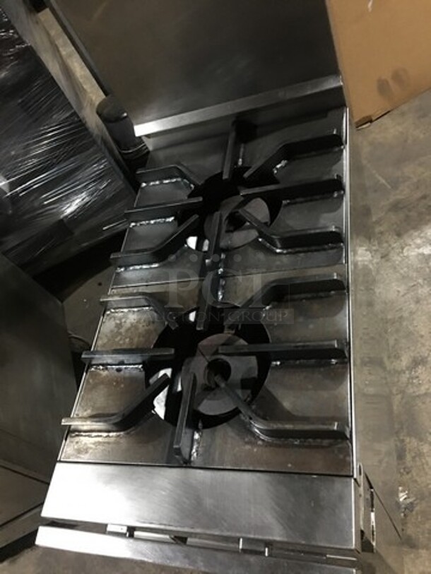 Sweet! Jade Range Heavy Duty Commercial Natural Gas Powered 2 Burner Stove! All Stainless Steel! On Commercial Casters!  - Image 5 of 9