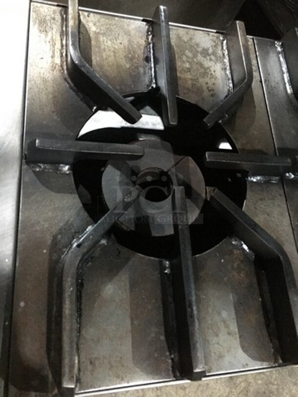 Sweet! Jade Range Heavy Duty Commercial Natural Gas Powered 2 Burner Stove! All Stainless Steel! On Commercial Casters!  - Image 6 of 9