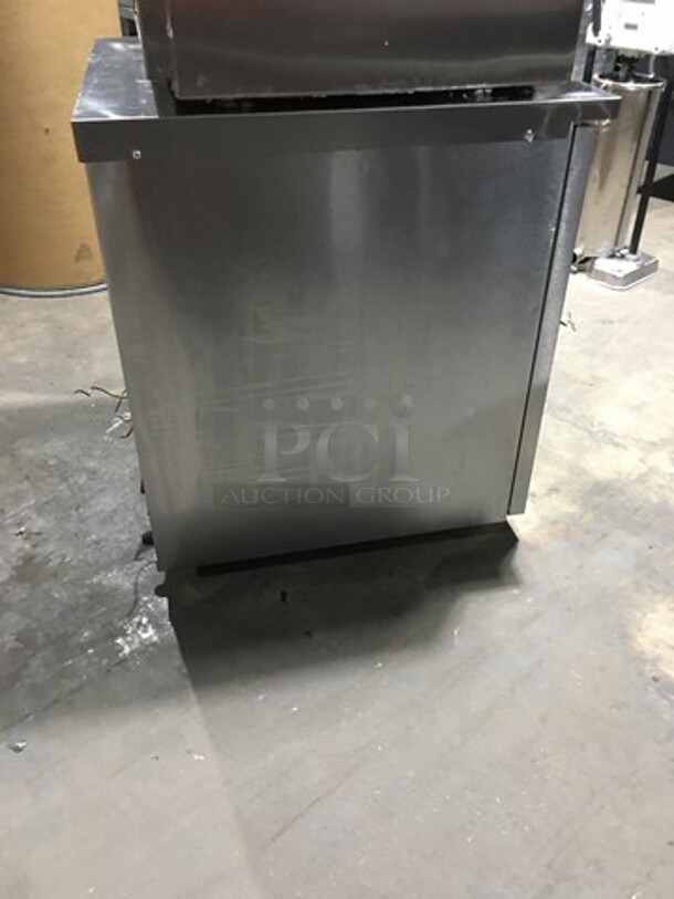 Delfield One Door Refrigerated Lowboy/Worktop! Model 406-STAR2 Serial 1405152001817! 115V 1 Phase! On Casters!   - Image 3 of 8