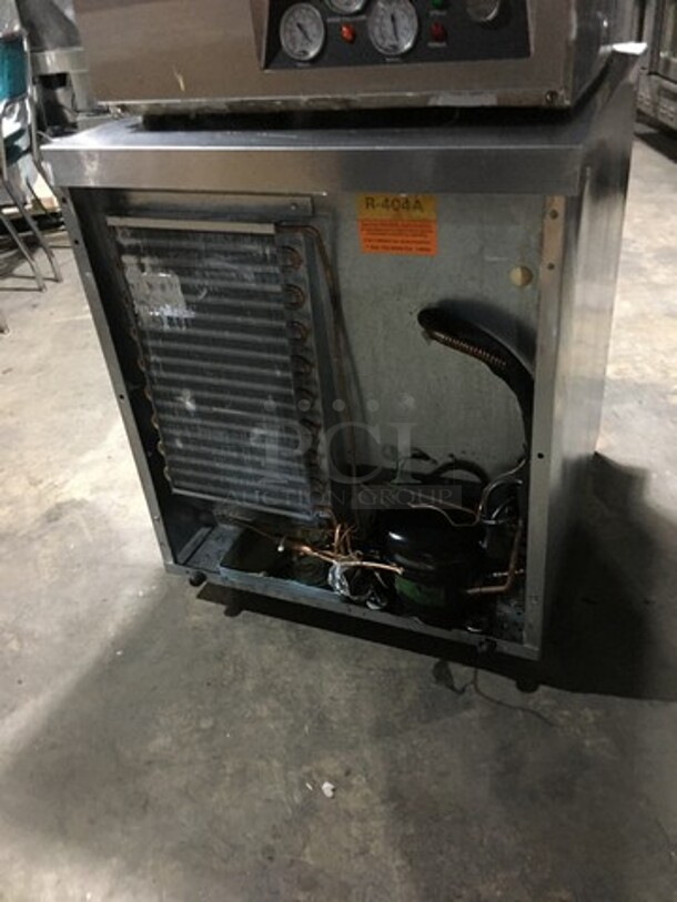 Delfield One Door Refrigerated Lowboy/Worktop! Model 406-STAR2 Serial 1405152001817! 115V 1 Phase! On Casters!   - Image 4 of 8
