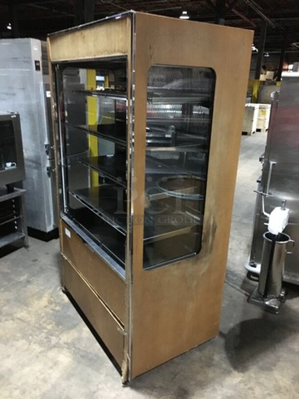Structural Concepts Refrigerated Open Grab-N-Go Case Merchandiser! Oasis Series! Model S435258 Serial 0280217KR274015! 208/230V 1 Phase!  - Image 2 of 8