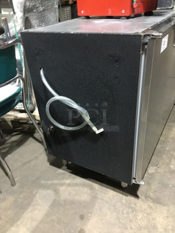 Nice! Glas Tender All Stainless Steel Refrigerated Bar Back Cooler! Model LP72-L6-SN Serial 404169479N! 120V 1 Phase! On Legs! Remote Compressor/No Compressor!  - Image 2 of 9