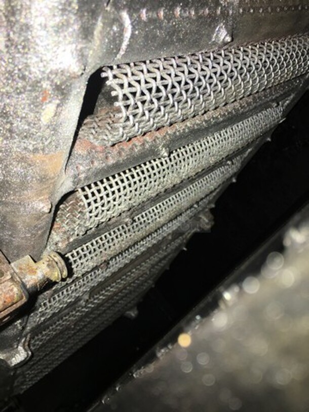 Great! Rare Find! All Stainless Steel Natural Gas Powered 40 Inch Flat Grill With Cheese Melter Combo!  - Image 8 of 10