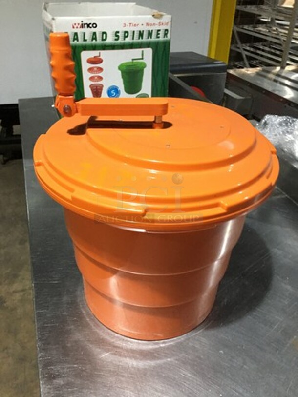 Winco 3 Tier Salad Spinner! 5 Gallon Capacity!  - Image 2 of 5