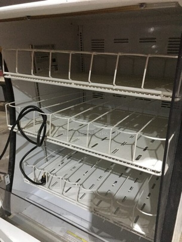 Wow! Beverage Air Refrigerated Open Grab-Go Case Merchandiser! Model BZ13-1-W! 115V 1Phase!  - Image 5 of 7