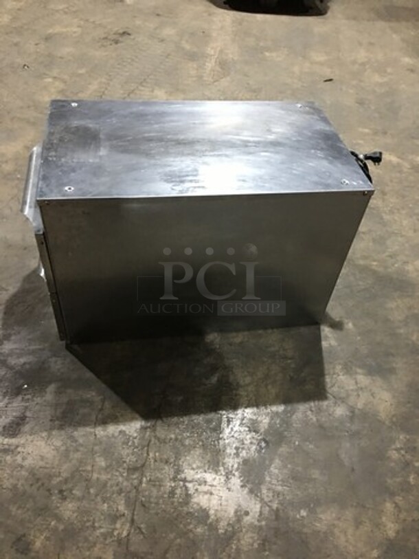 WOW! 2016 LATE MODEL! Alto Shaam 2 Drawer Warmer! Model 500-2DN Serial 1719718-000! 120V 1 Phase!  - Image 3 of 9