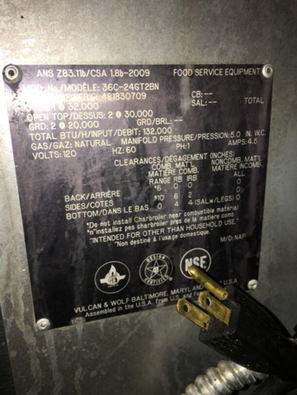 Amazing! RARE FIND! Vulcan Natural Gas Powered 2 Burner Range With 24 Inch Flat Top Grill! With Full Size Convection Oven Underneath! With Metal Racks! Model 36C-24GT2BN Serial 481830709! On Commercial Casters!   - Image 11 of 12