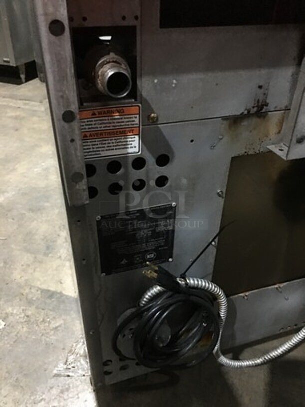 Amazing! RARE FIND! Vulcan Natural Gas Powered 2 Burner Range With 24 Inch Flat Top Grill! With Full Size Convection Oven Underneath! With Metal Racks! Model 36C-24GT2BN Serial 481830709! On Commercial Casters!   - Image 12 of 12