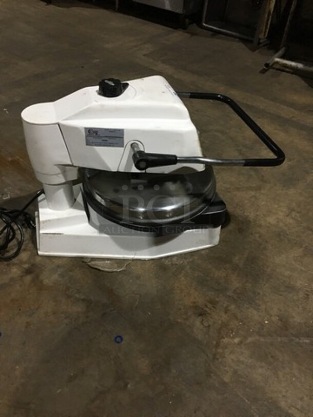 Nice! Dough Pro Dough Press Machine! Model DP1100 Serial 16016! 120V 1 Phase! Works Great!  - Image 3 of 8
