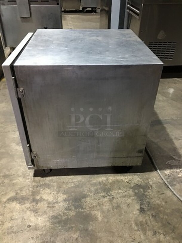 Metro Under The Counter Food Warmer Cabinet! Model C190! 120V 1 Phase!  - Image 3 of 9